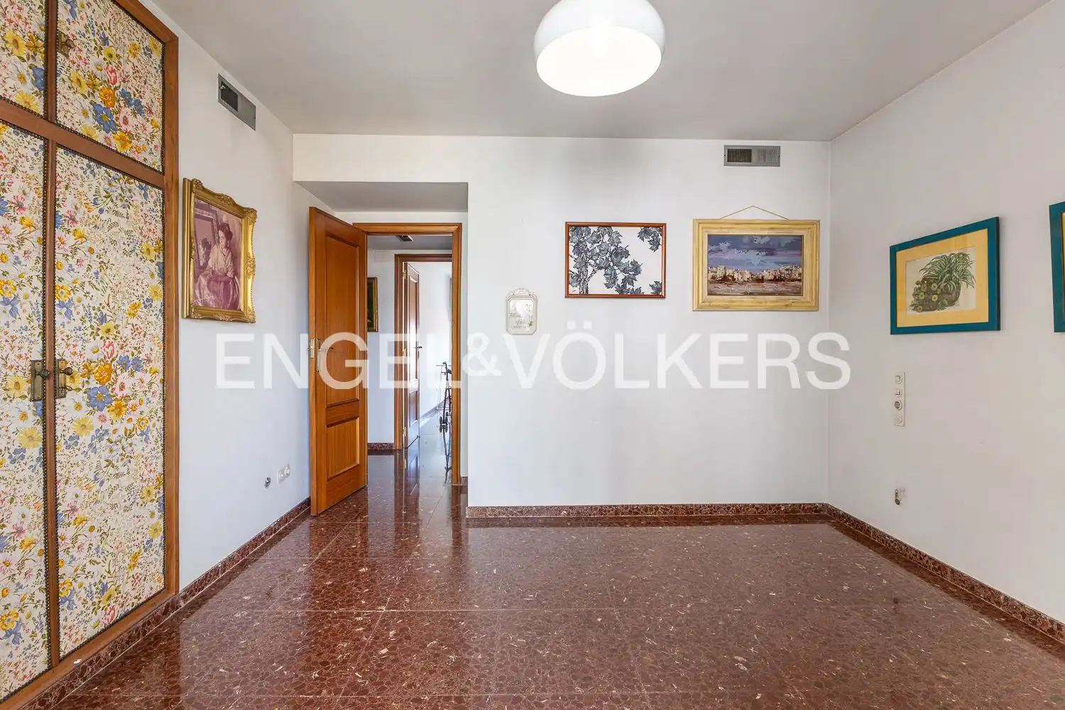 Piso en venta en Gandia con Calefacción, Trastero y Amueblado