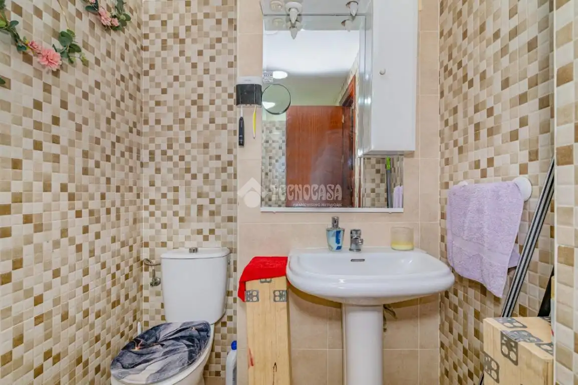 Baño de Piso en venta en Lucena con Aire acondicionado