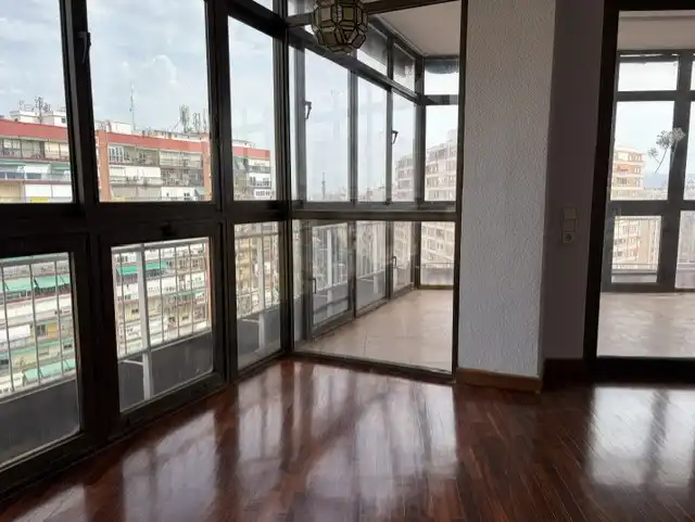 Habitación de Ático en venta en Centro