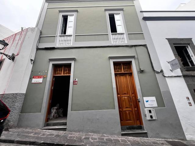 Local comercial en Alquiler en Calle ARMAS en Vegueta