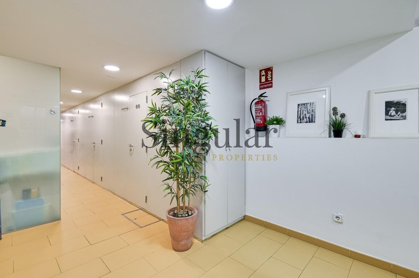 Office for sale in  Barcelona Capital  with Air Conditioner and Heating