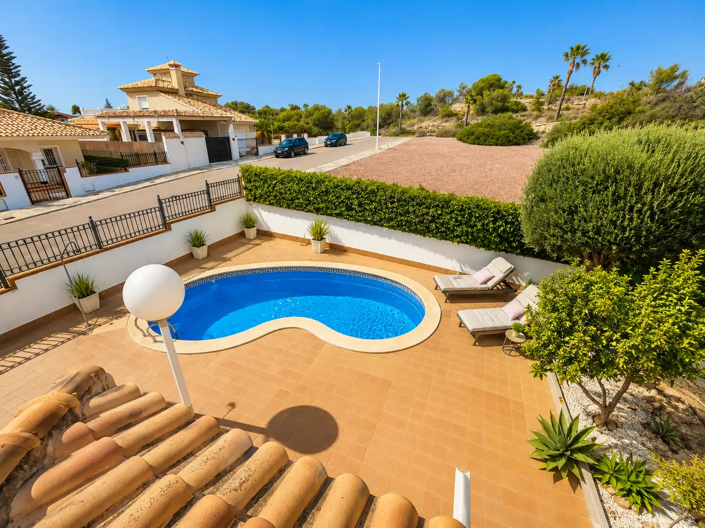 Piscina de Casa o xalet en venda en Orihuela amb Aire condicionat, Calefacció i Jardí privat