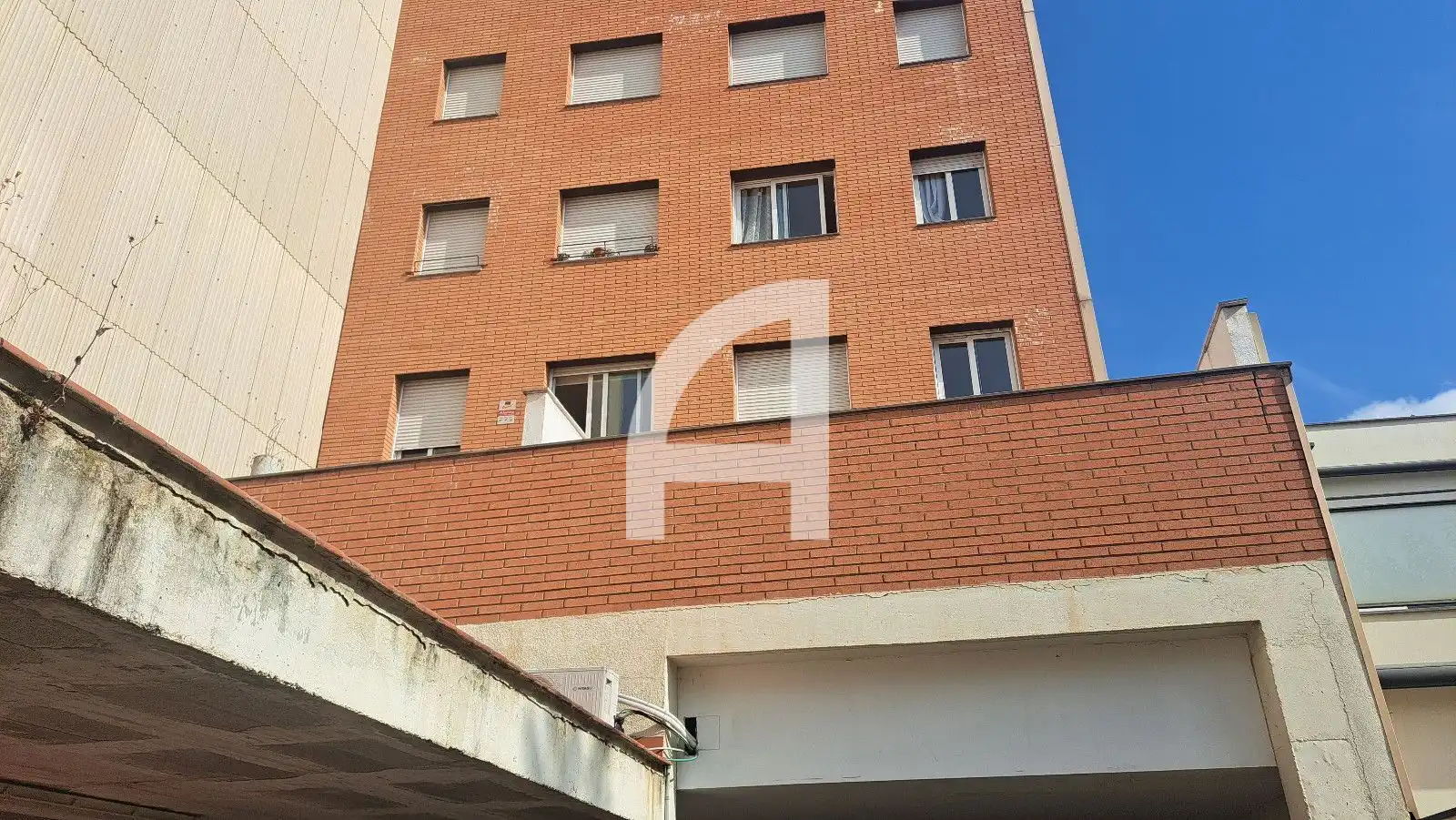 Vista exterior de Piso en venta en Terrassa con Calefacción, Terraza y Trastero