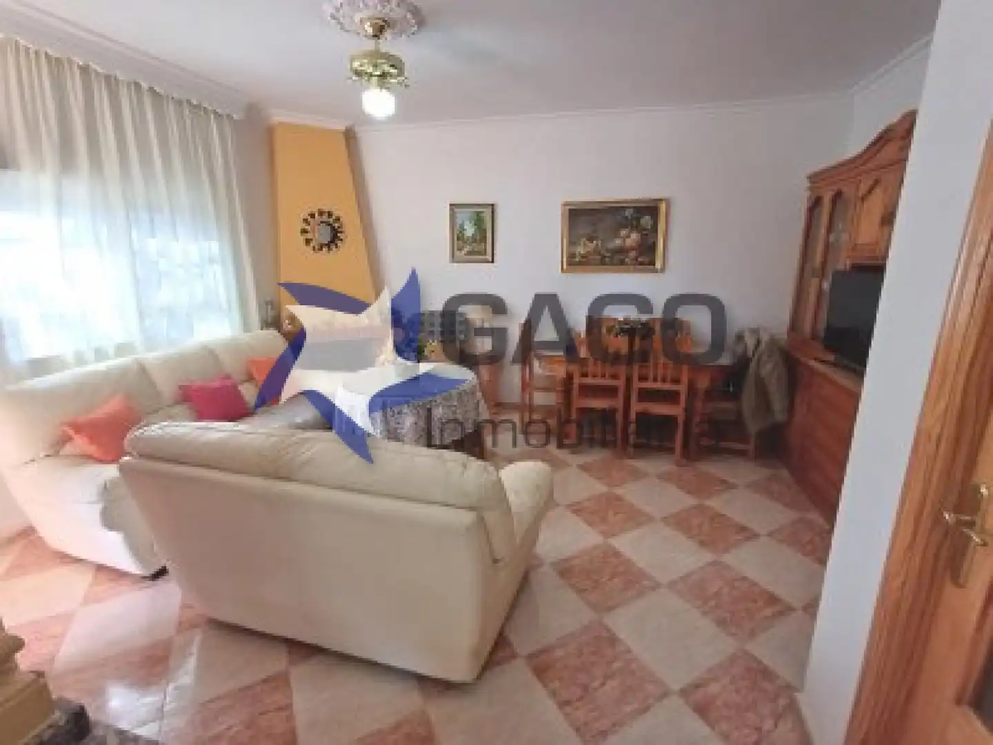 Sala d'estar de Pis en venda en Córdoba amb Aire condicionat, Traster i Piscina
