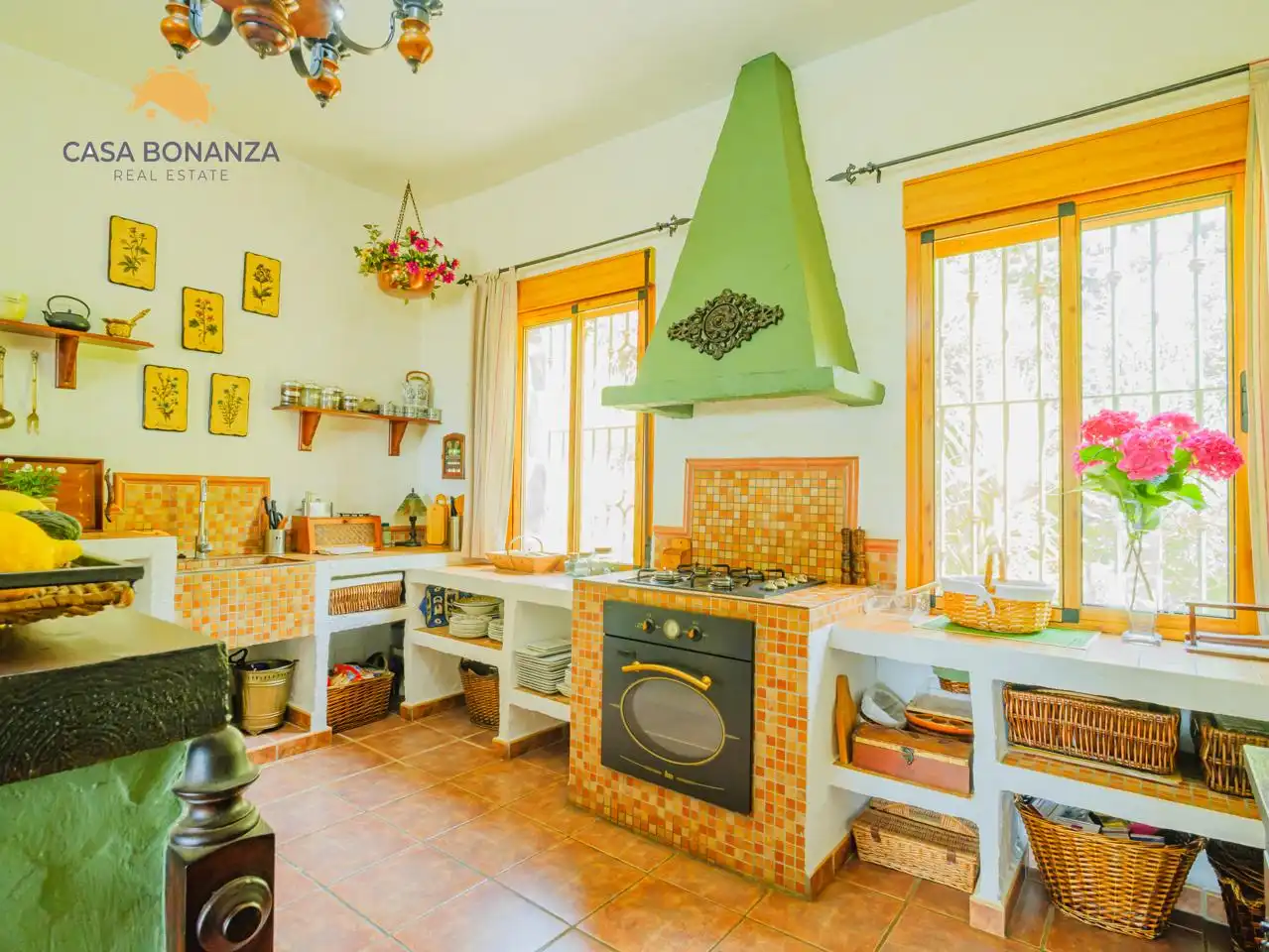 Cocina de Finca rústica en venta en Jete con Aire acondicionado, Jardín privado y Terraza