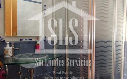 Bathroom of Flat for sale in Humanes de Madrid  with Air Conditioner