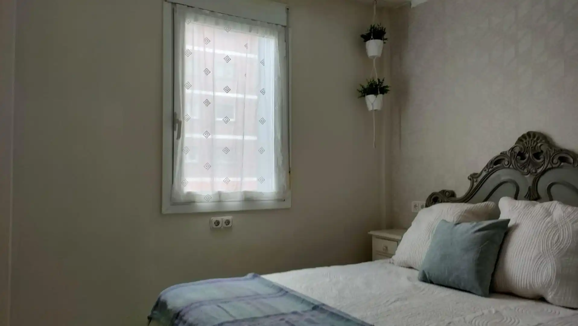 Habitación de Piso de alquiler en Donostia - San Sebastián  con Calefacción y Balcón