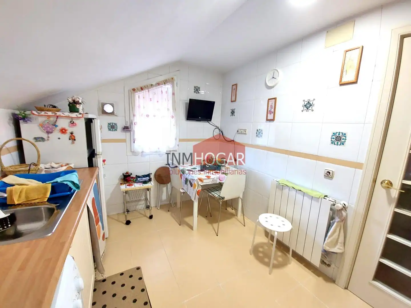 Cocina de Piso en venta en Ávila con Calefacción, Terraza y Amueblado