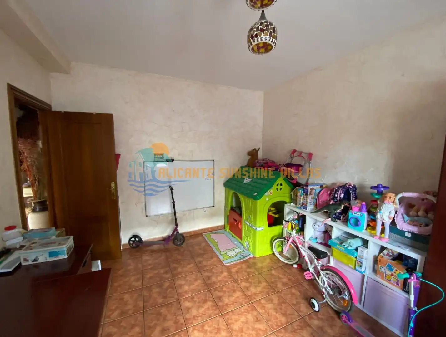 Casa adosada en venta en Salinas
