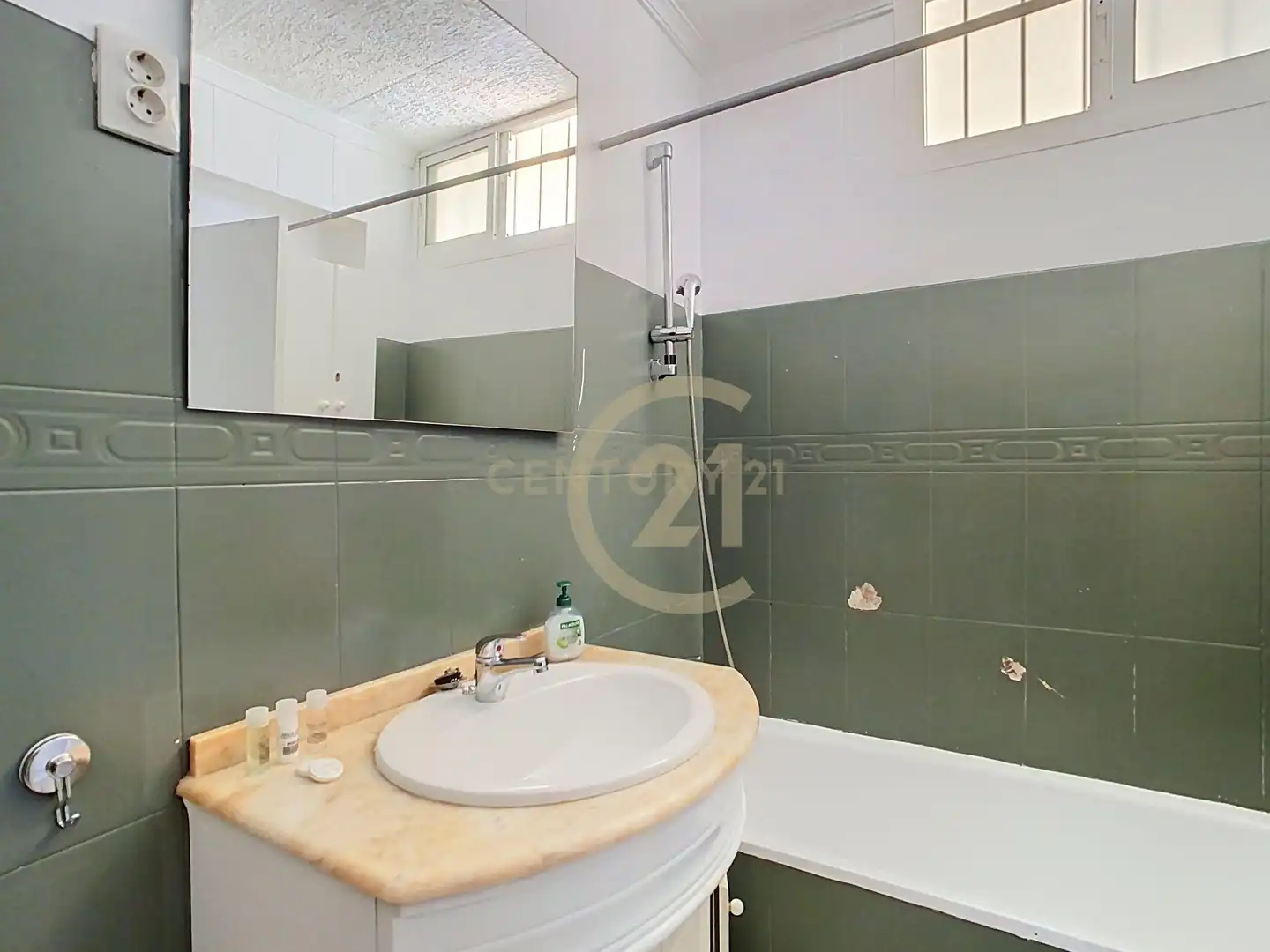 Bany de Apartament en venda en Benalmádena amb Aire condicionat