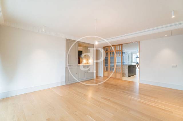 Piso en Venta en C. del Poeta Joan Maragall en Castillejos - Cuzco