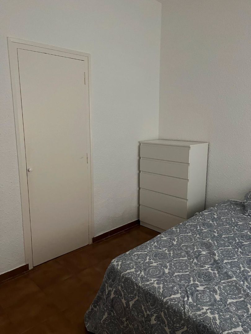 Bedroom of Flat to rent in  Zaragoza Capital  with Heating, Furnished and Oven