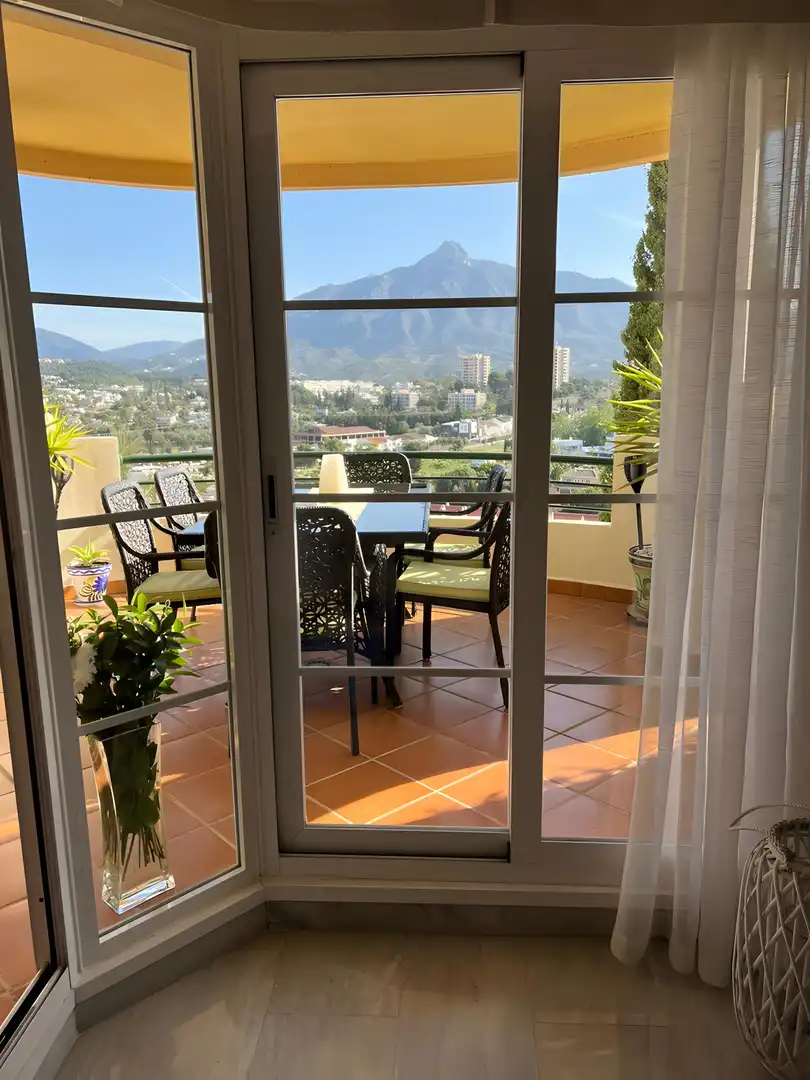 Apartament amb piscina en venda a Nueva Andalucía, imagen 6