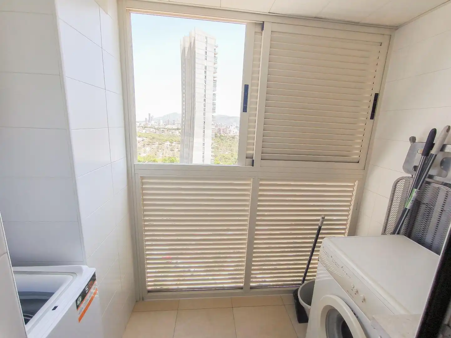 Apartament amb piscina en venda a Calle Presidente Adolfo Suárez, imagen 22