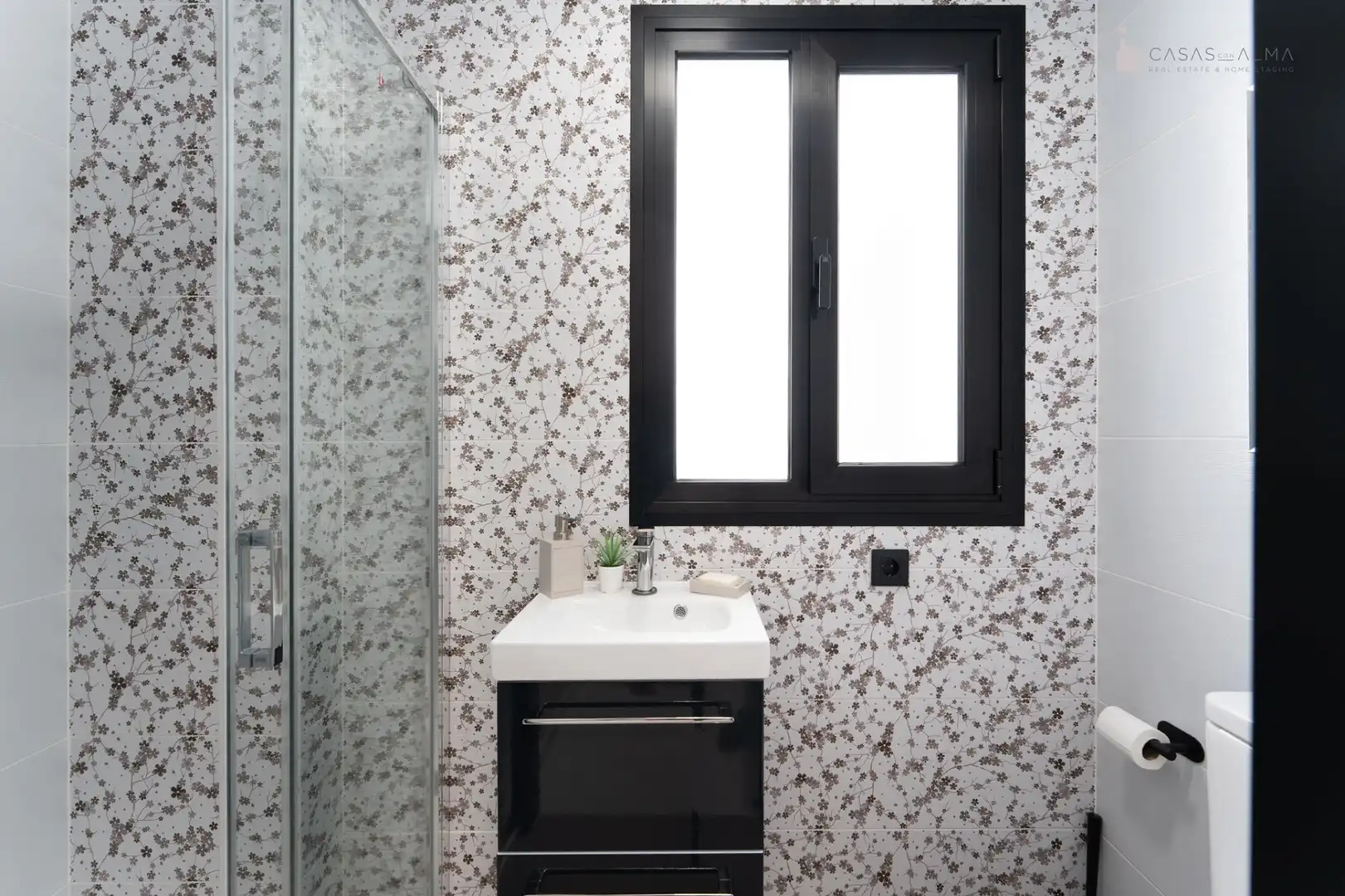 Badezimmer von Einfamilien-Reihenhaus zum Verkauf in Las Palmas de Gran Canaria mit Klimaanlage, Terrasse und Abstellraum