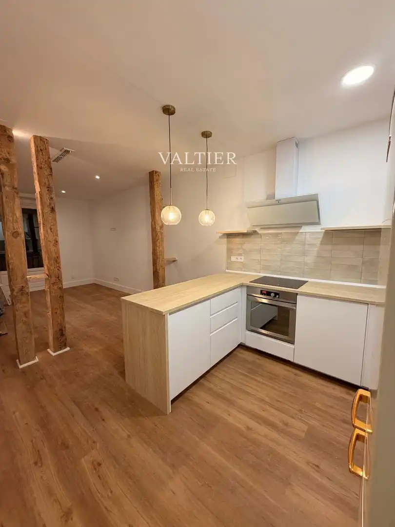 Kitchen of Flat for rent in  Madrid Capital  with Air Conditioner, Heating and Terrace