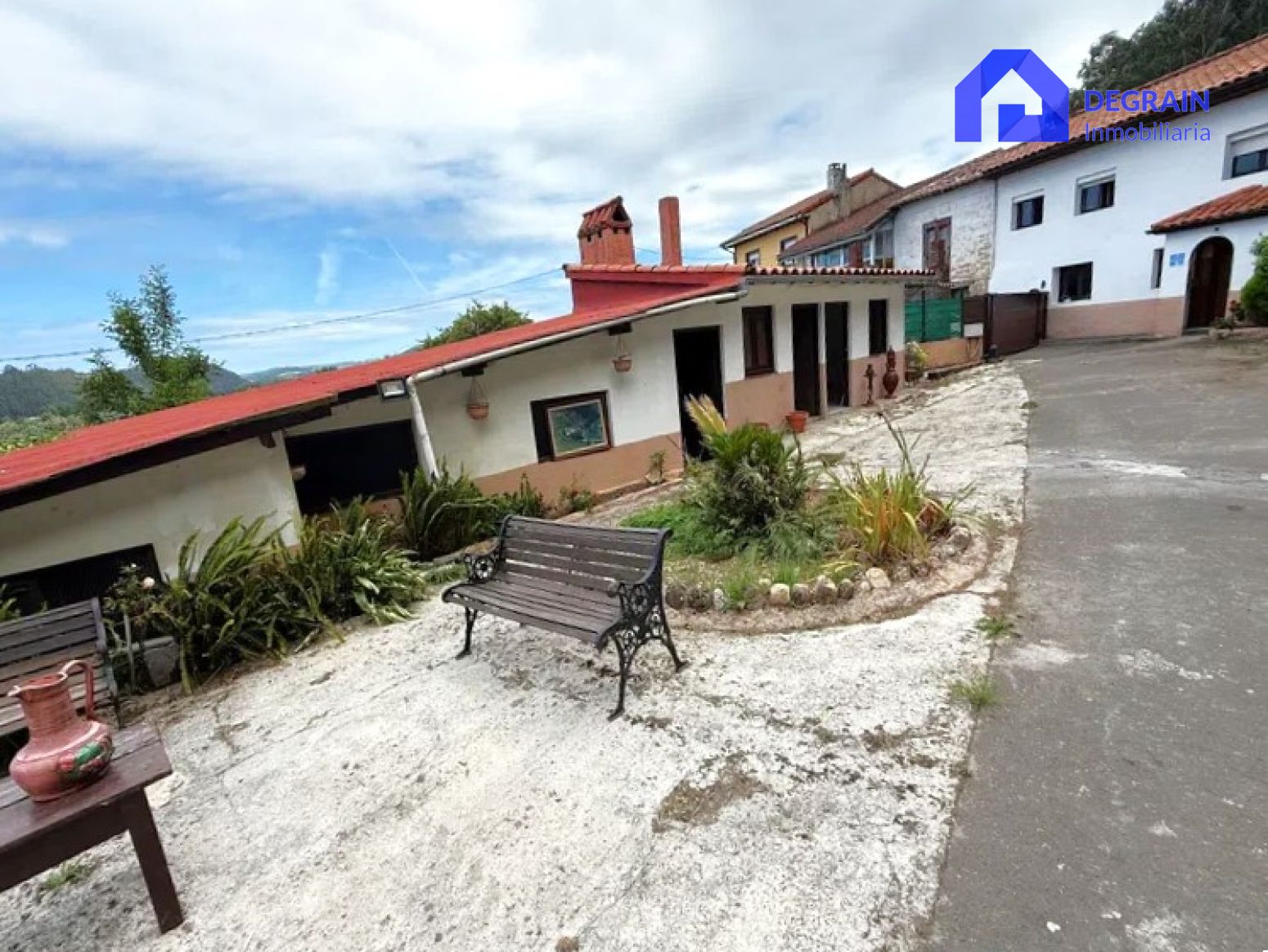 Vista exterior de Casa adosada en venta en Pravia con Trastero