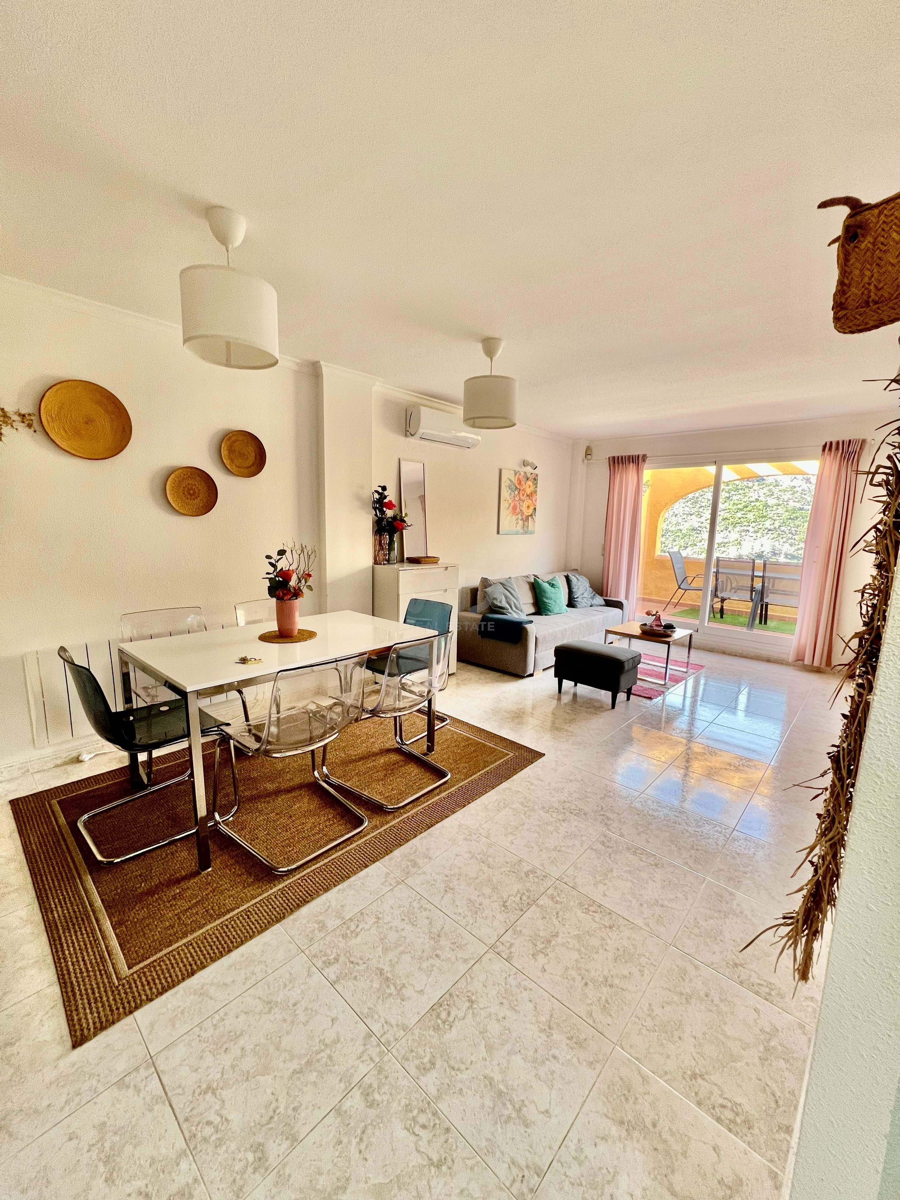 Living room of Flat to rent in Benitachell / El Poble Nou de Benitatxell  with Air Conditioner and Terrace