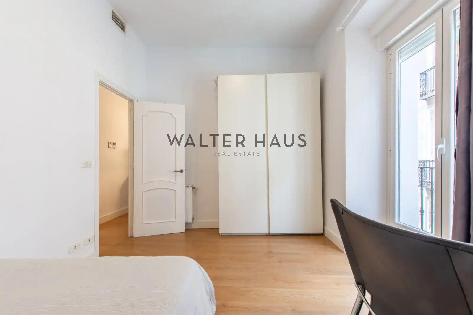 Piso con terraza en venta en Calle de la Luna, imagen 22