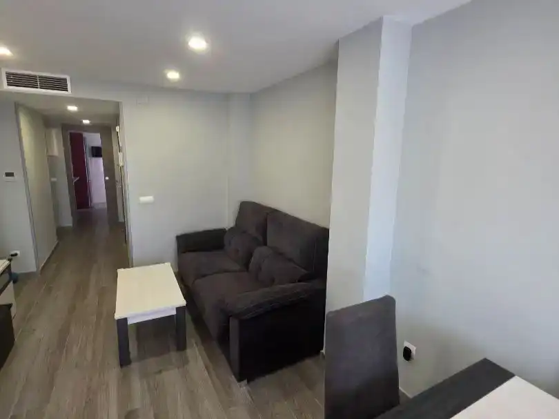 Wohnzimmer von Wohnung zur Miete in Gandia mit Klimaanlage, Schwimmbad und Möbliert