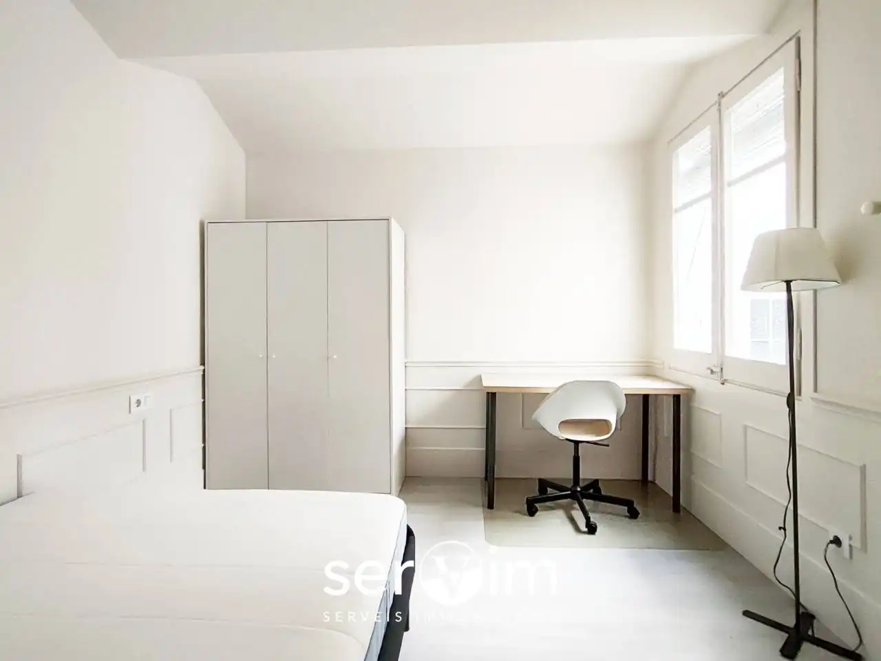 Schlafzimmer von Wohnung zum Verkauf in Girona mit Heizung und Balkon