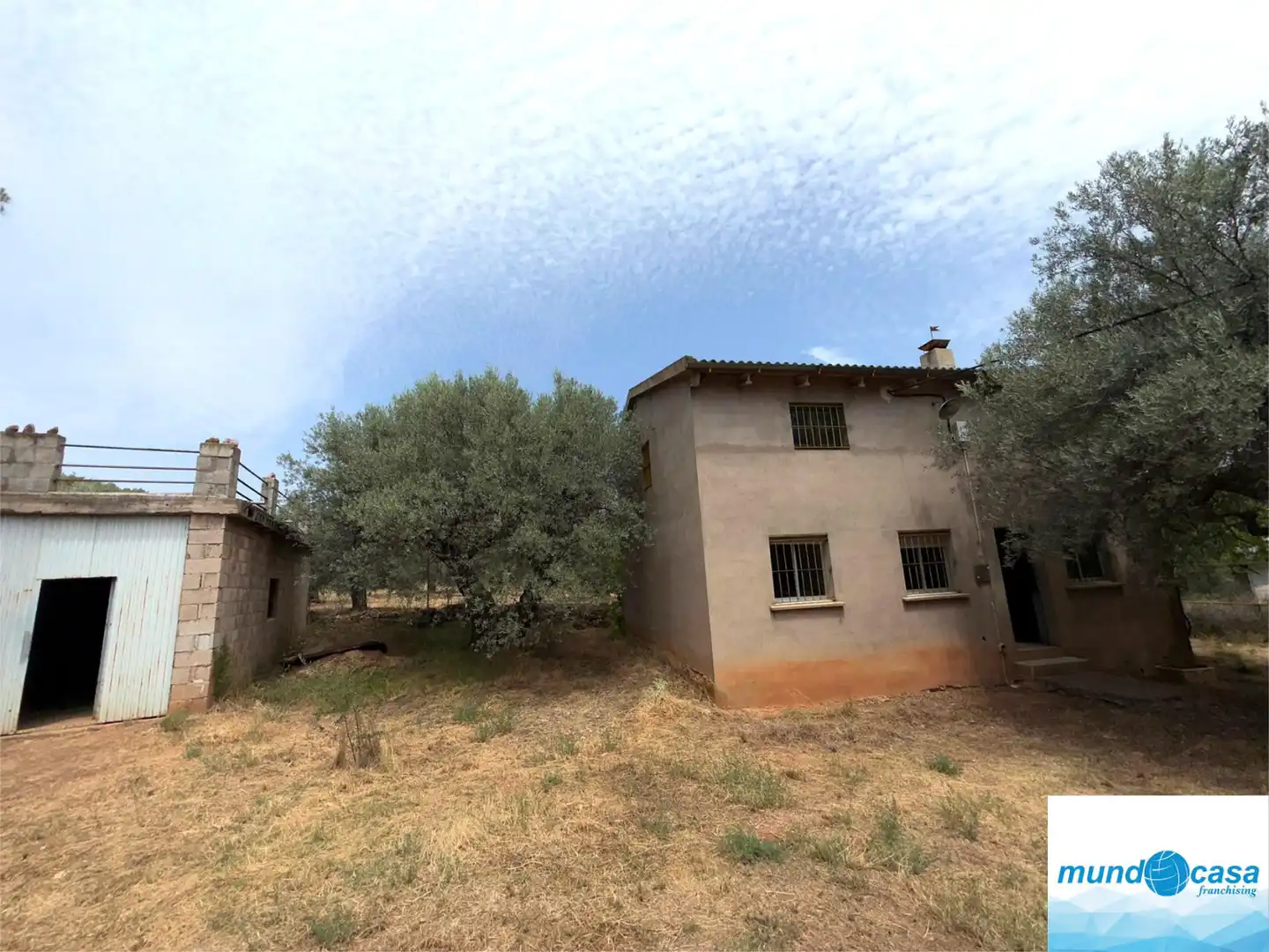 Vista exterior de Finca rústica en venda en Morata de Jalón amb Piscina comunitària