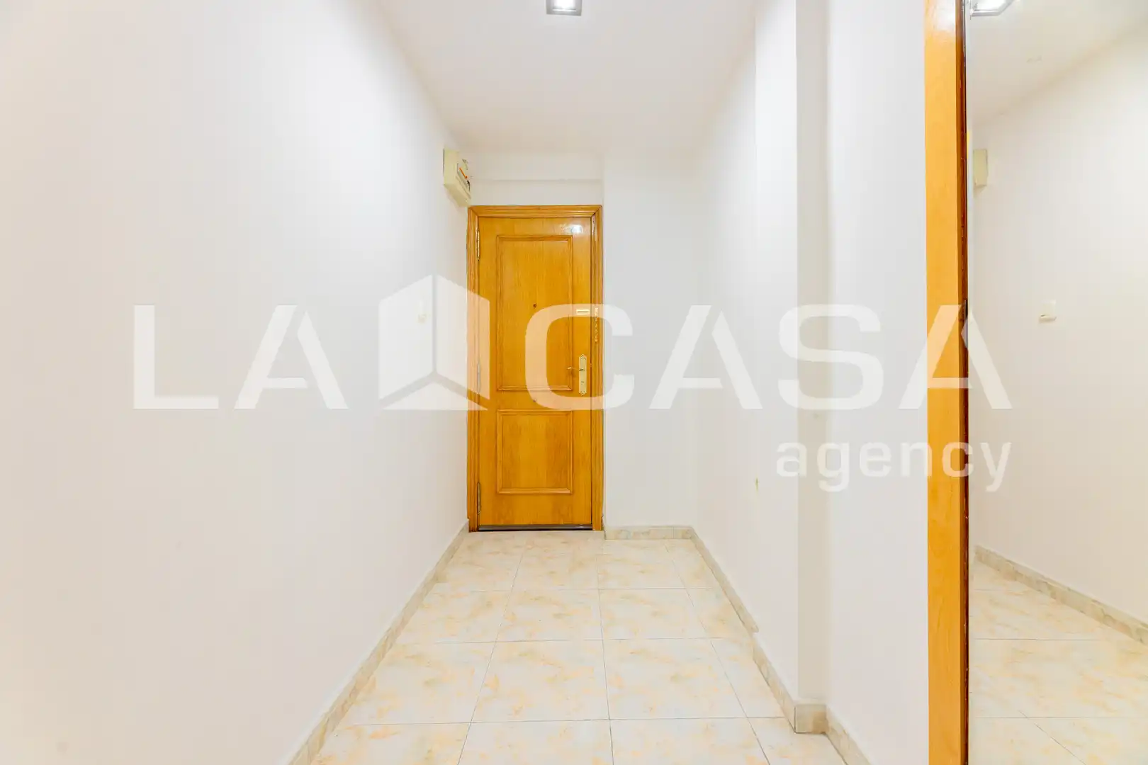 Piso en venta en Valencia con Balcón