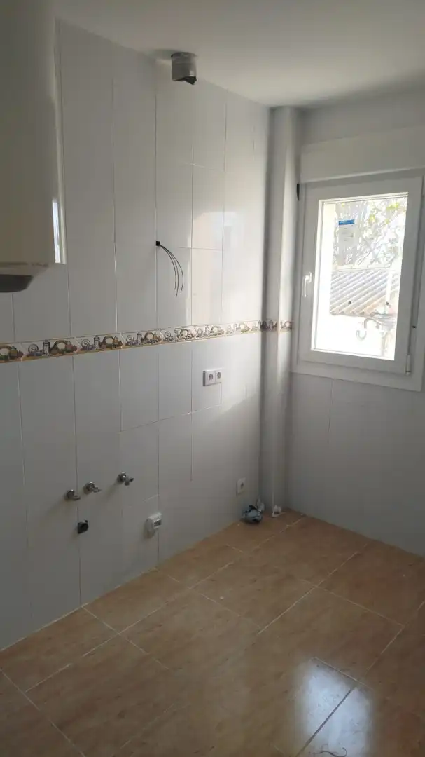 Baño de Piso de alquiler en Zarza de Tajo con Aire acondicionado, Horno y Lavadora