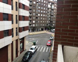 Vista exterior de Pis en venda en Ponferrada amb Calefacció i Terrassa