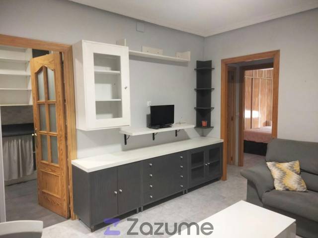 Piso en Alquiler en C. San Pedro Bautista en San Antonio