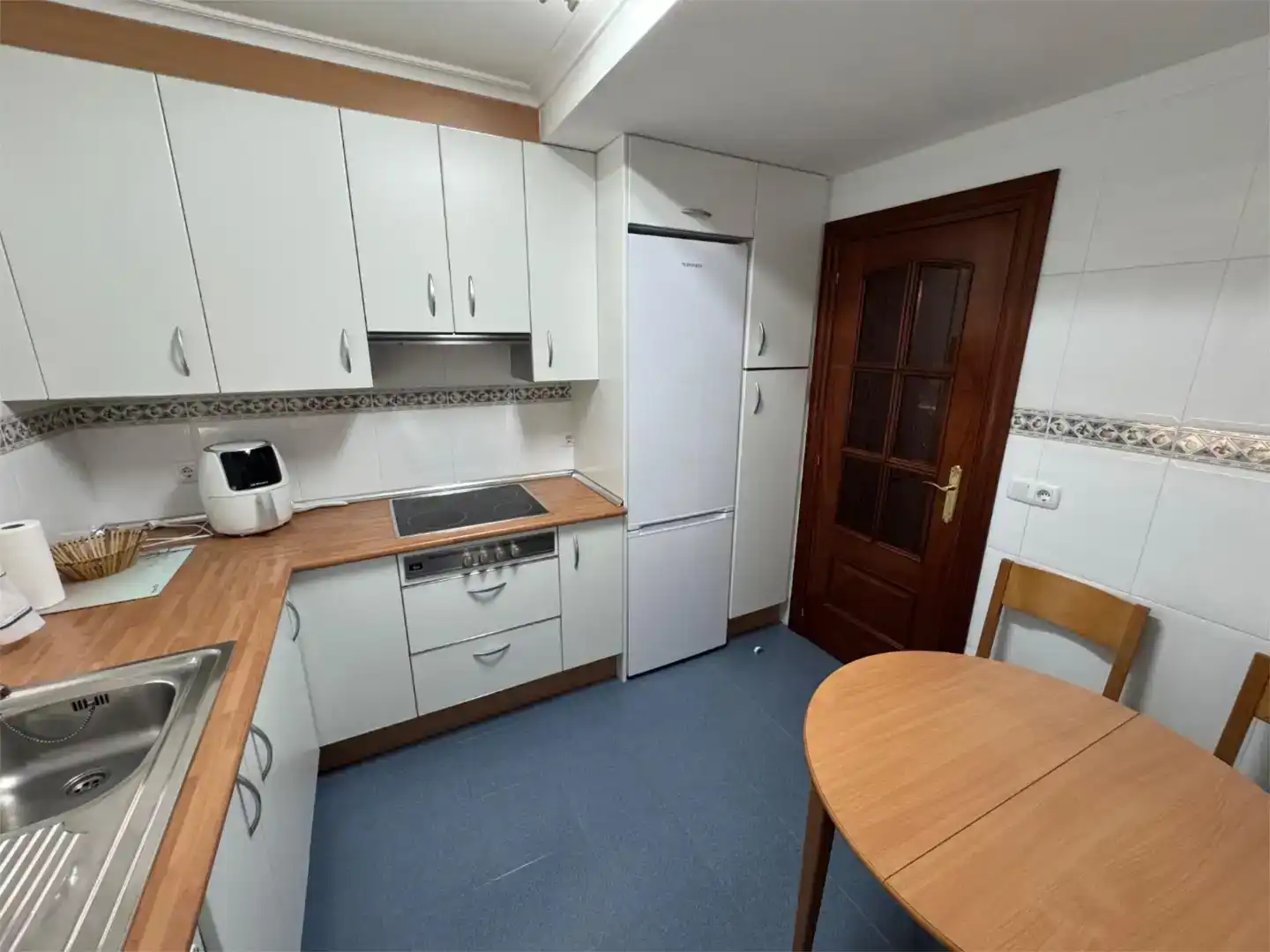Cocina de Casa o chalet en venta en Santa María del Páramo con Balcón