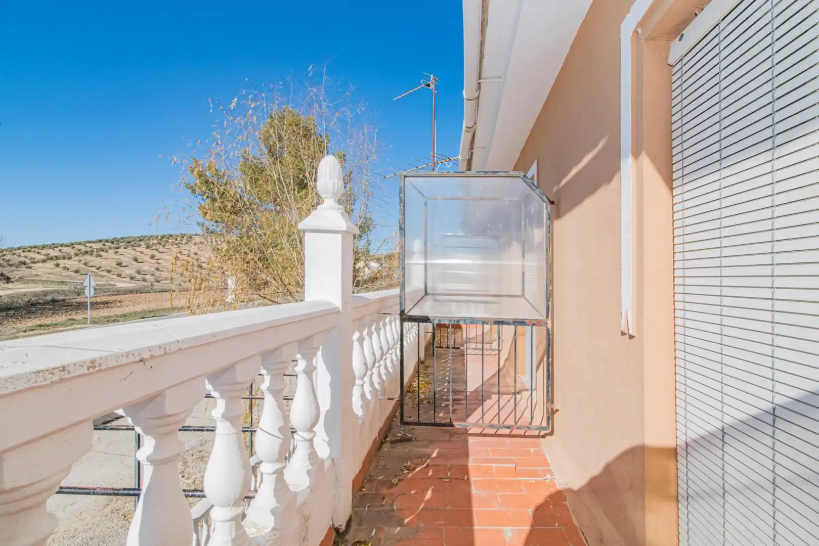 Edificio en venta en Carretera HUELMA, 66, Montejícar