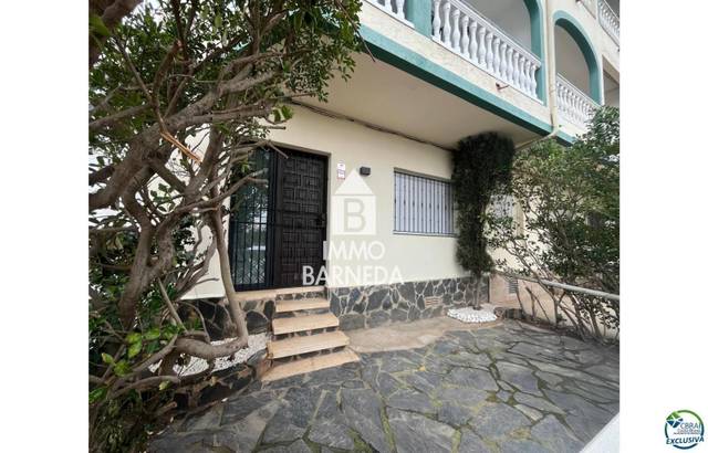 Piso en Venta en Poblat Tipic, 5 en Moxó - Sant Mori