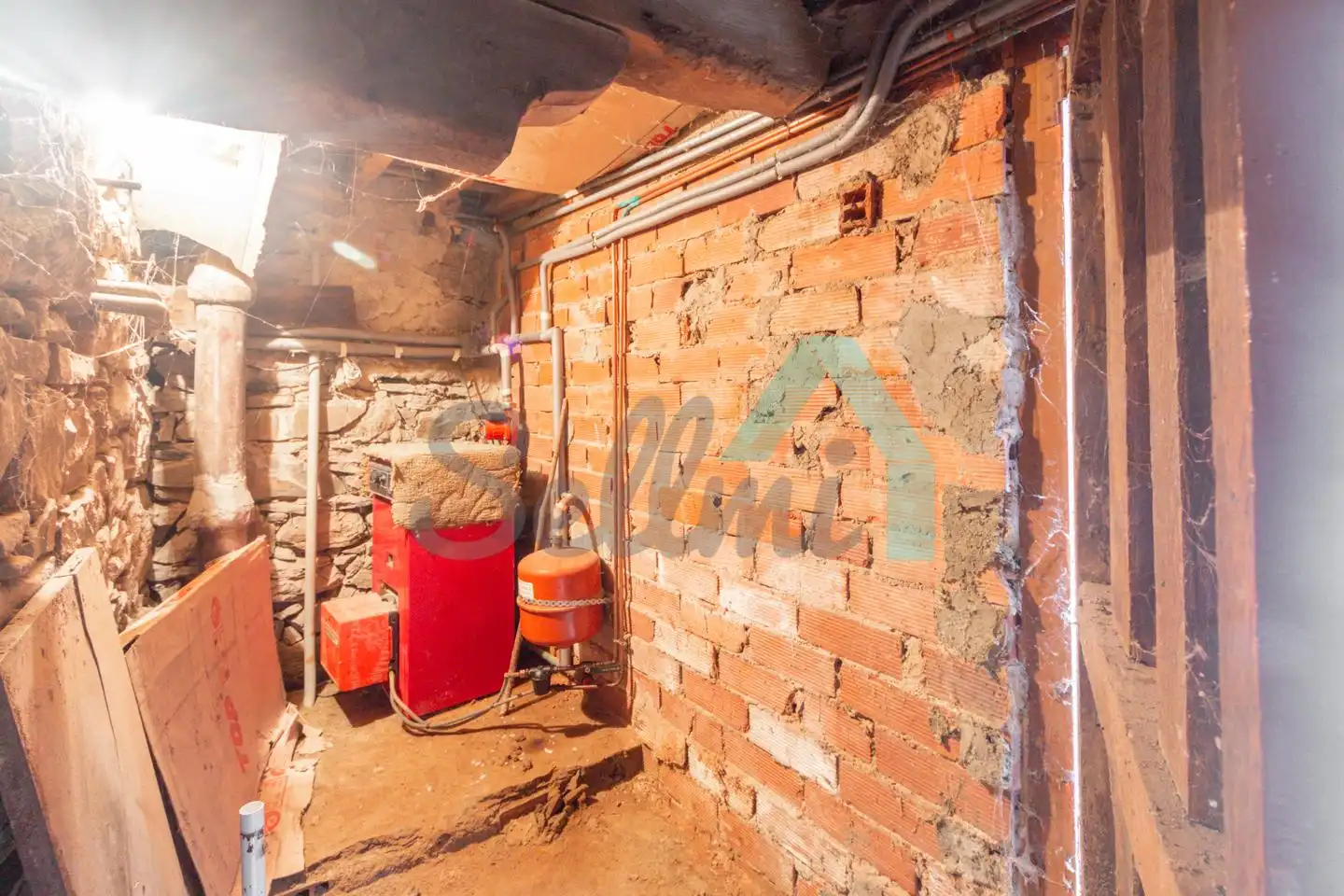Casa adosada en venta en Quirós con Calefacción y Trastero