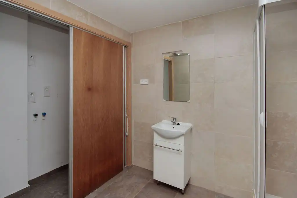 Bathroom of Flat for sale in Badalona