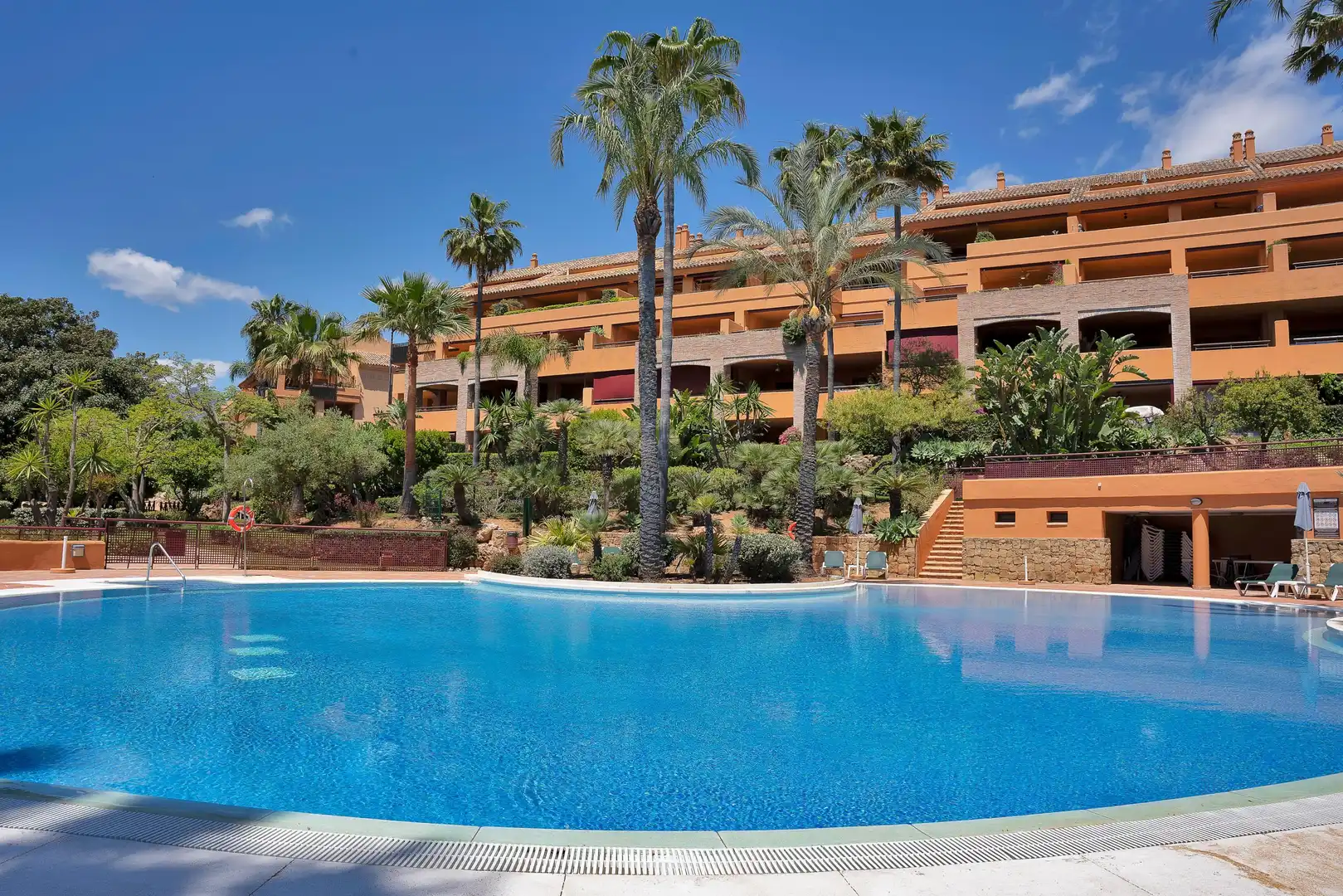 Jardí de Apartament en venda en Marbella amb Aire condicionat, Calefacció i Jardí privat
