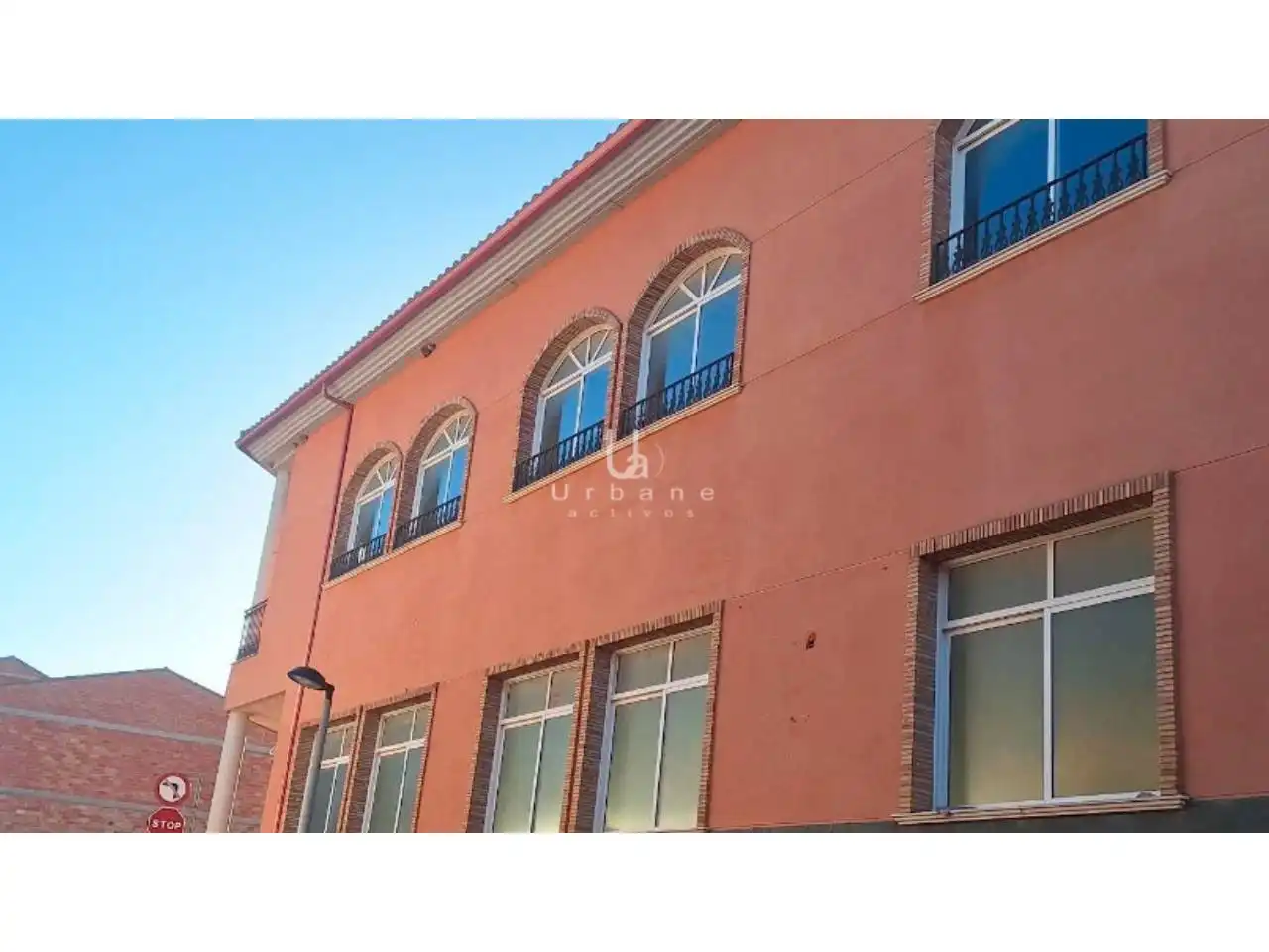 Vista exterior de Edifici en venda en Castelló de Rugat