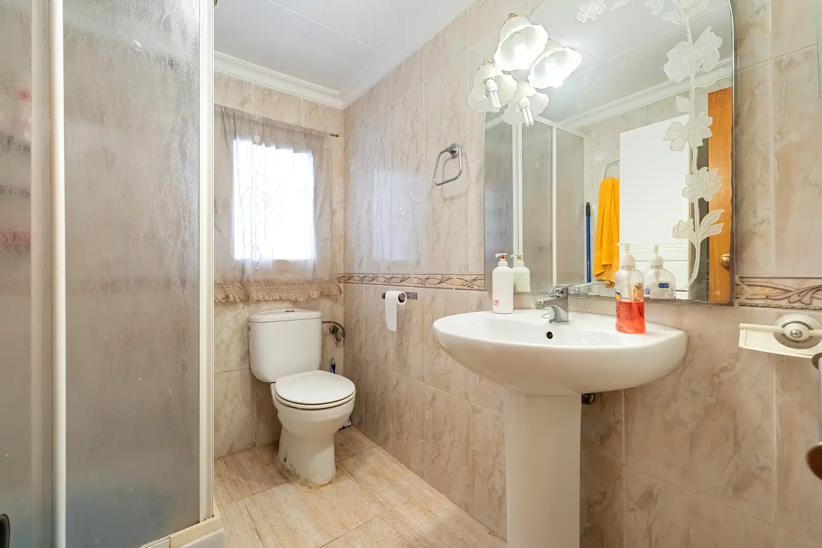 Bathroom of Houses for sale in Cambrils