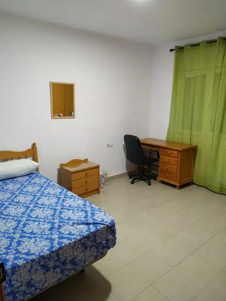Bedroom of Flat for rent in Granada  with Furnished