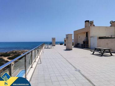 Flat with pool for sale in La Mata
