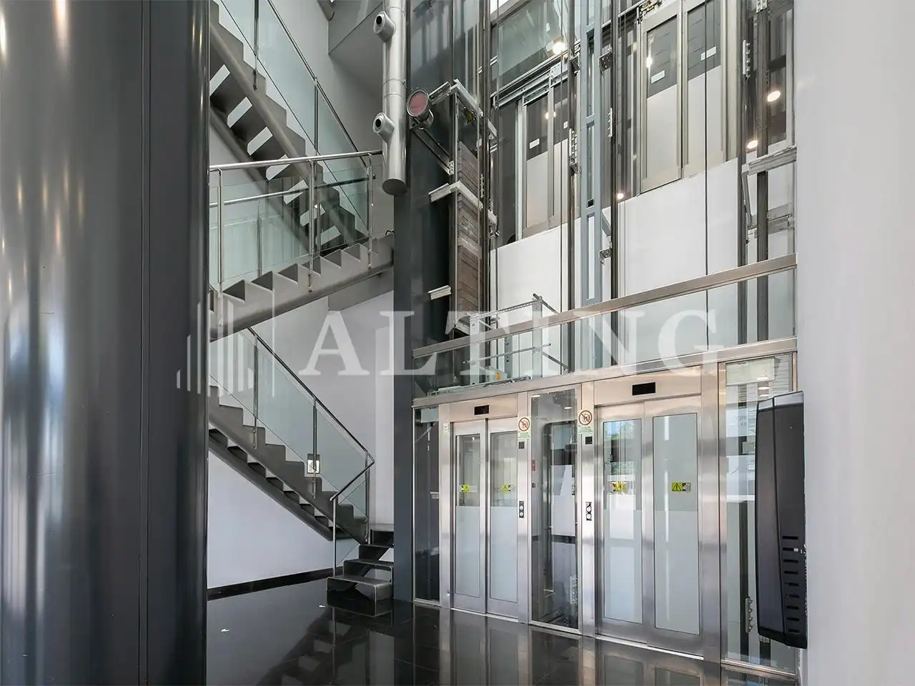 Gebäude zur Miete in L'Hospitalet de Llobregat