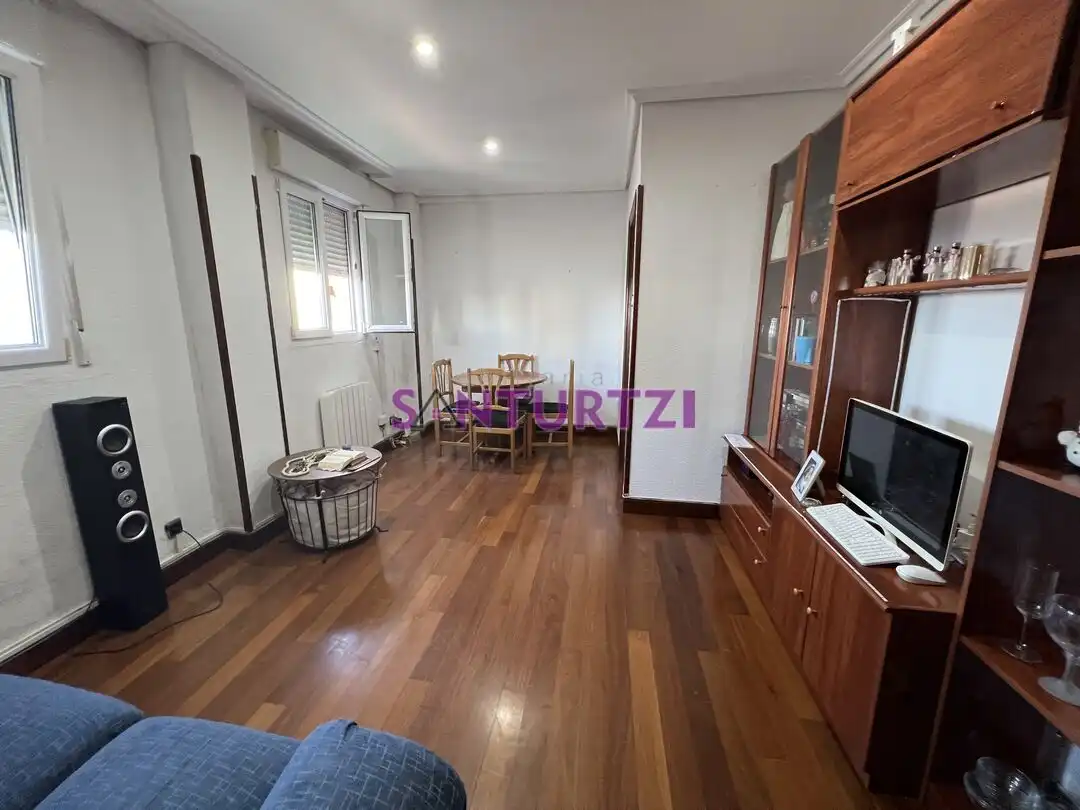 Bedroom of Flat for sale in Santurtzi   with Heating