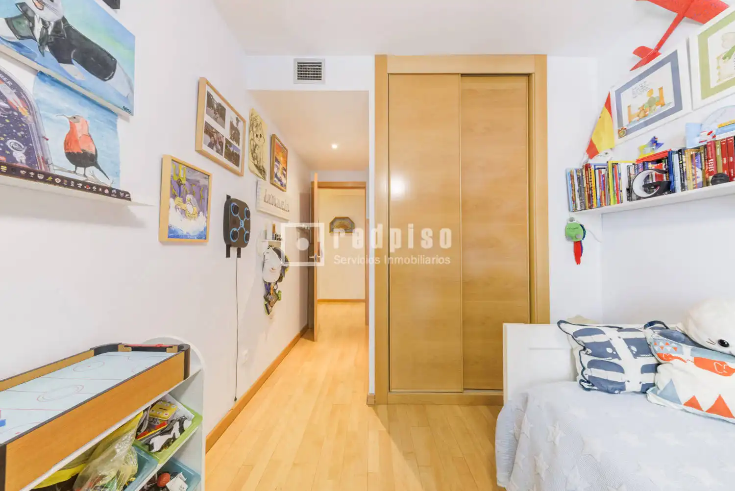 Schlafzimmer von Wohnung zum Verkauf in Boadilla del Monte mit Klimaanlage, Heizung und Privatgarten