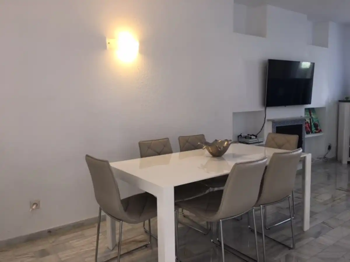 Casa adosada en venta en Casco Antiguo