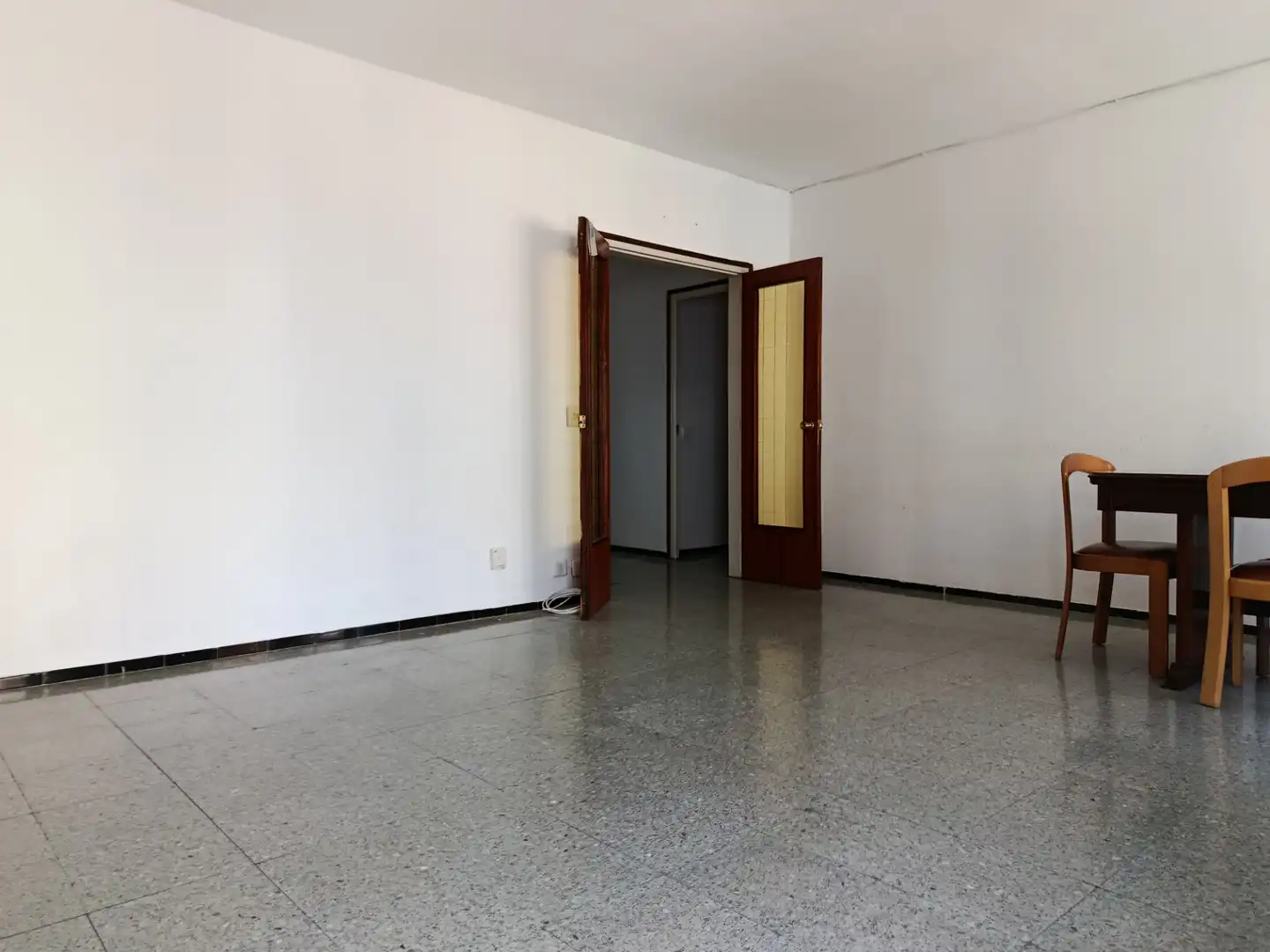Wohnung zum Verkauf in Girona mit Heizung, Terrasse und Balkon
