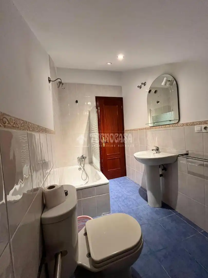 Baño de Piso en venta en Camas con Aire acondicionado