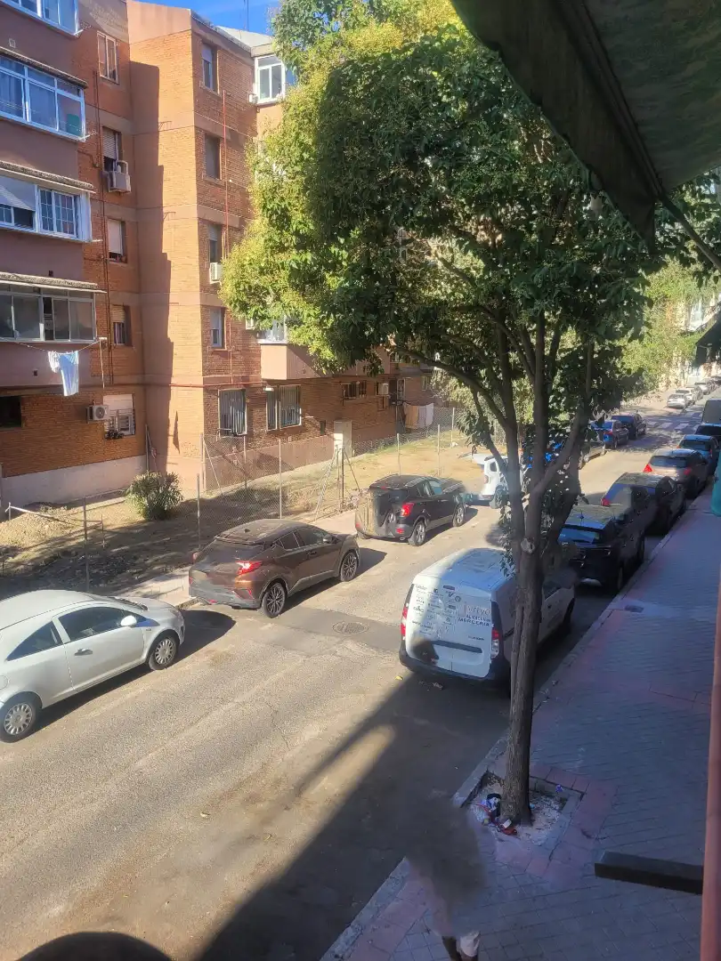 Parking de Piso en venta en Madrid con Terraza y Amueblado