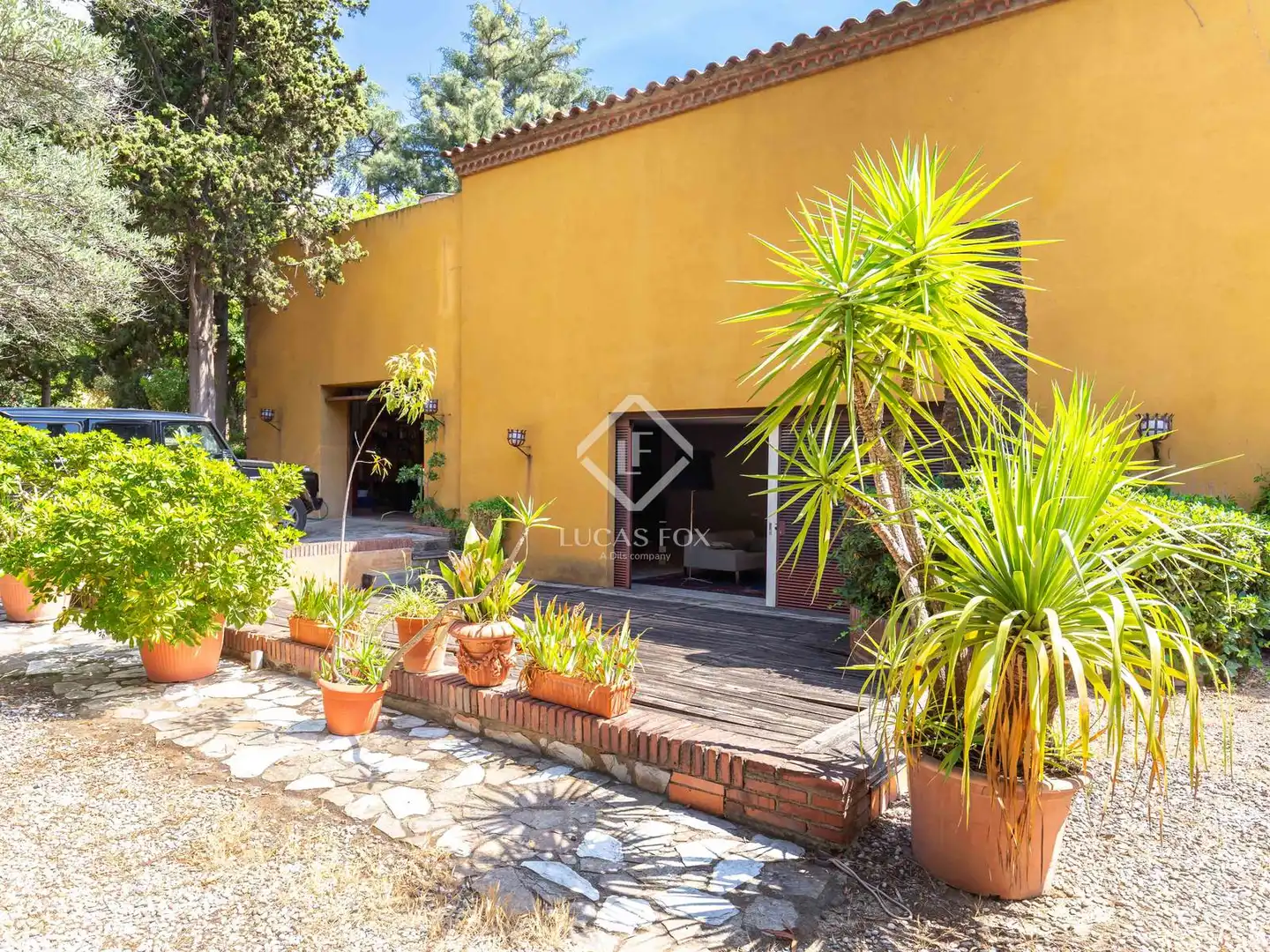 Exterior view of Houses for sale in Esplugues de Llobregat  with Air Conditioner, Heating and Private garden