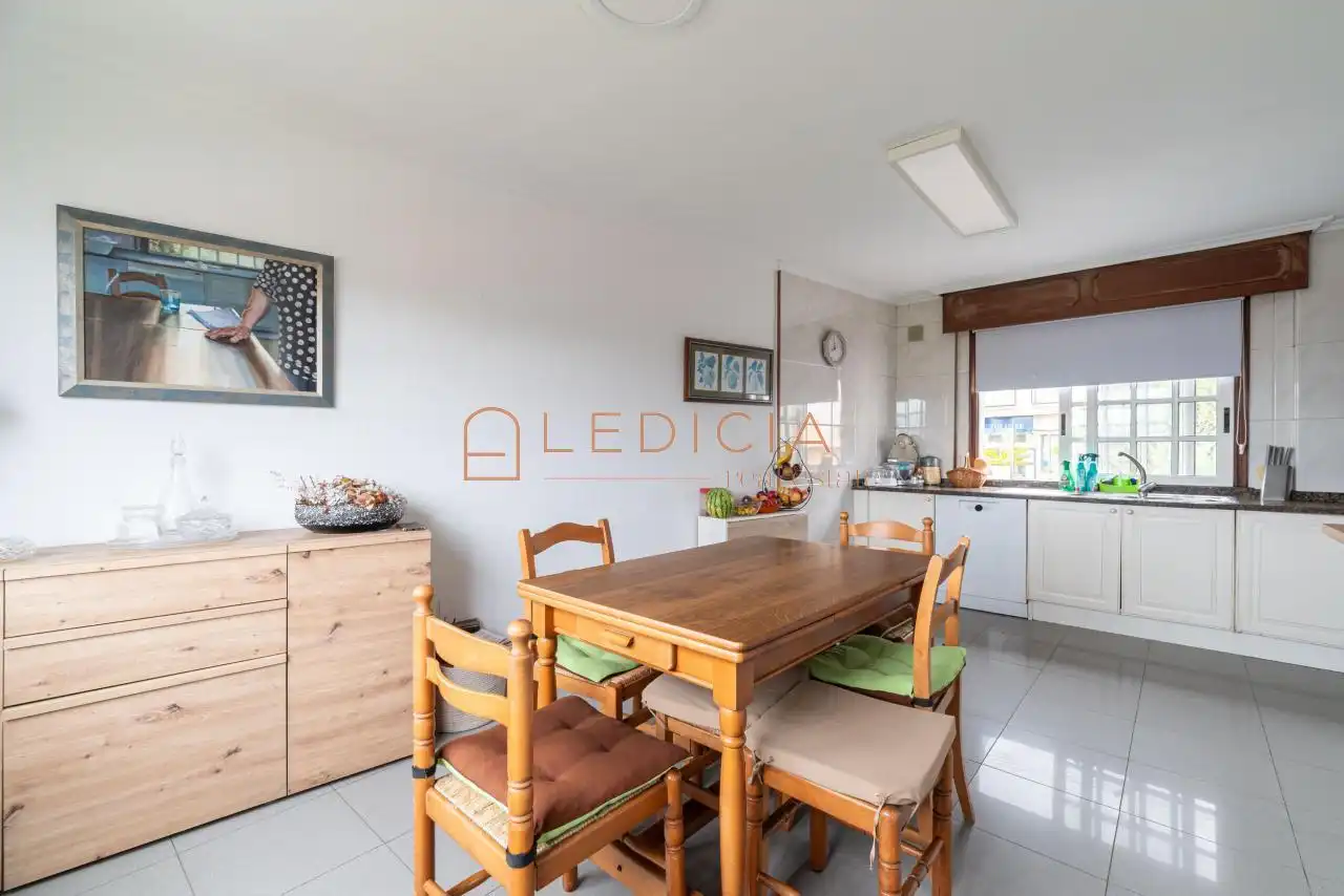 Kitchen of Houses for sale in Vigo   with Heating, Terrace and Storage room