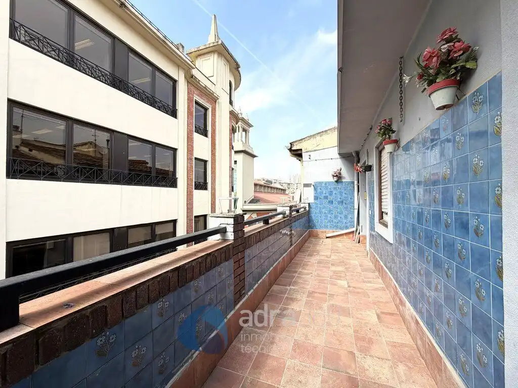 Exterior view of Attic for sale in  Logroño  with Terrace and Storage room